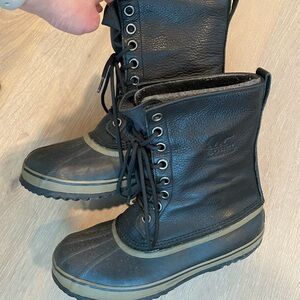 Sorel snow boots 9